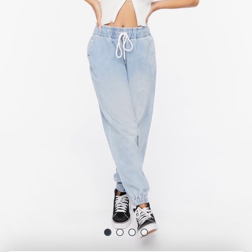 Downstring jogger jeans pull up
